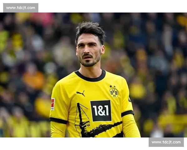 女裁判首执法尤文世俱杯!曾吹 C 罗沙特德比成焦点 女裁判首执法尤文世俱杯!曾吹 C 罗沙特德比成焦点