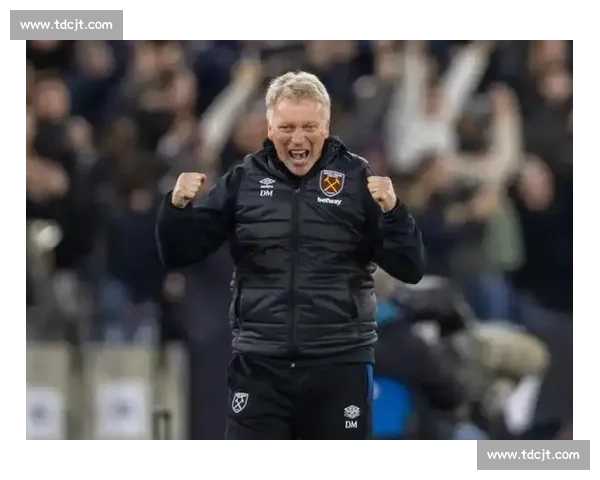 埃弗顿抢签曼城老将沃克 莫耶斯锁定右路关键拼图 埃弗顿抢签曼城老将沃克 莫耶斯锁定右路关键拼图